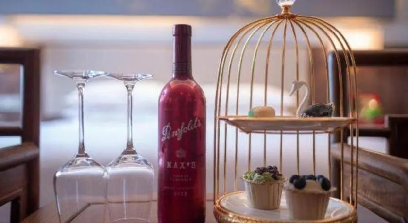 Bed in Hangzhou Blossom Hotel