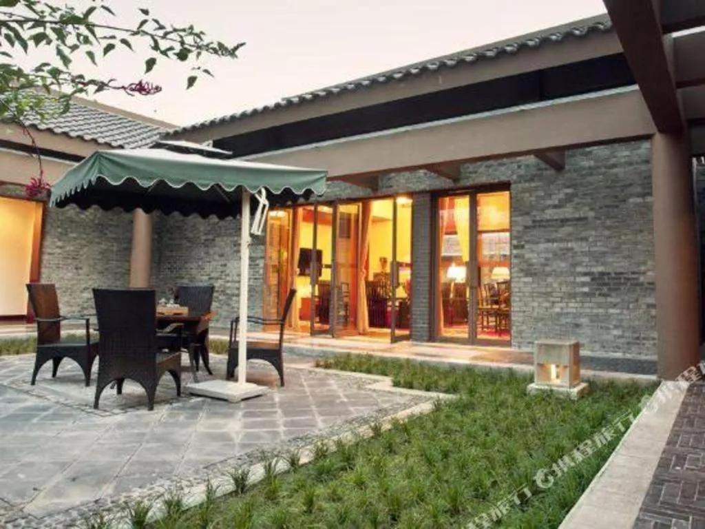 Xinjin Celebrity City Hotel