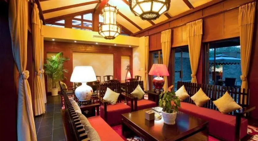 Xinjin Celebrity City Hotel