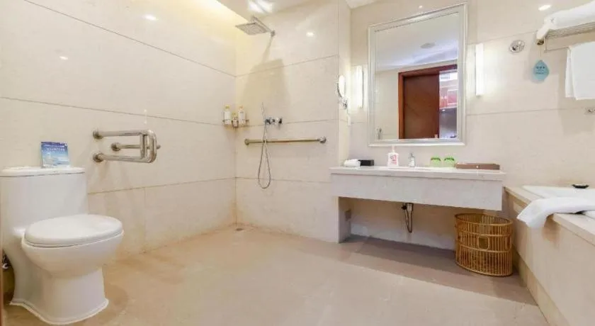 Xinjin Celebrity City Hotel