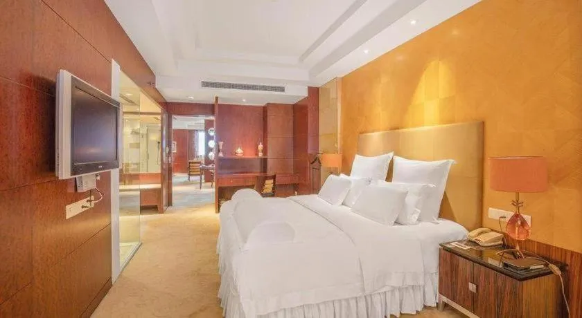 Bed in Kunshan Newport Hotel