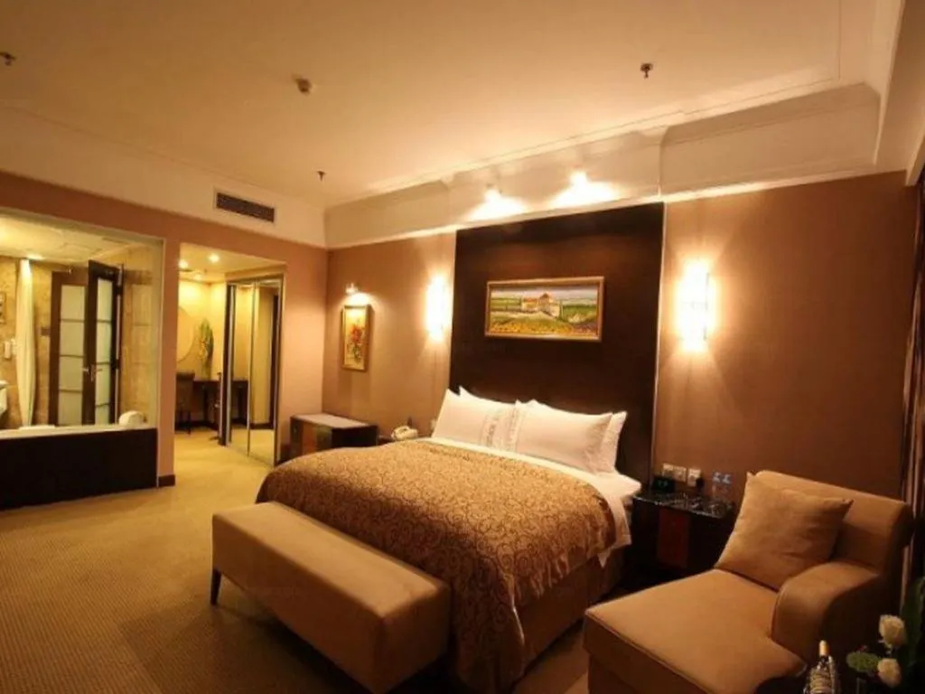 Bed in Dongying Blue Horizon Intenational Hotel