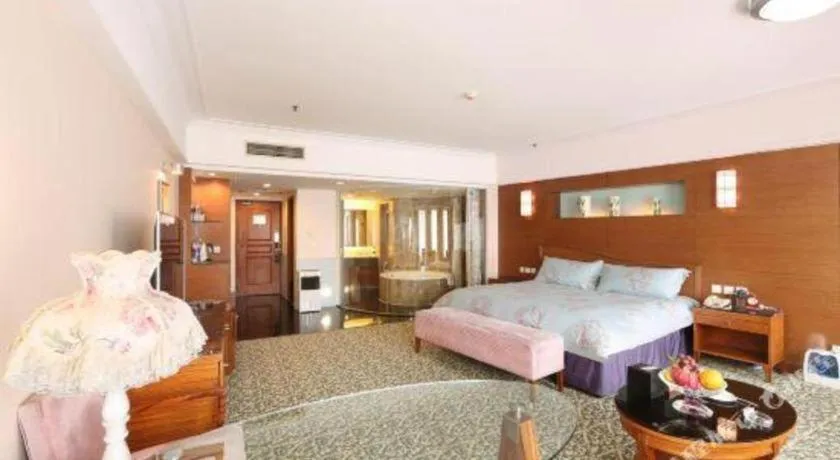 Bed in Dongying Blue Horizon Intenational Hotel