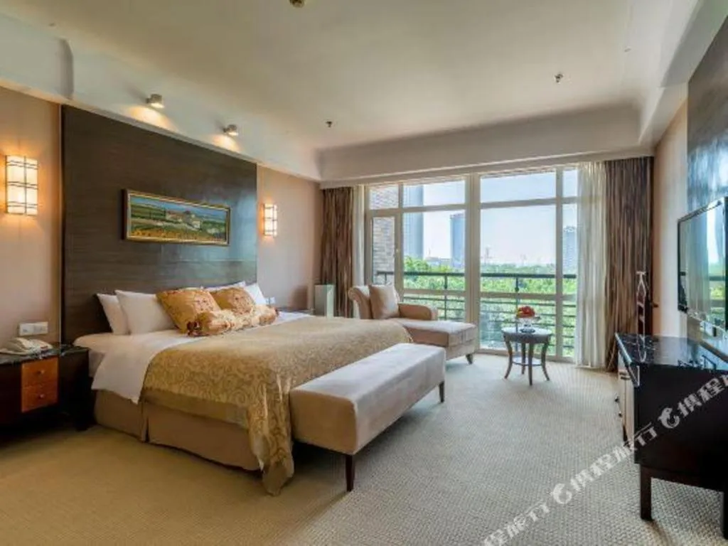 Bed in Dongying Blue Horizon Intenational Hotel