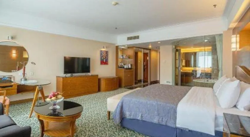 Bed in Dongying Blue Horizon Intenational Hotel