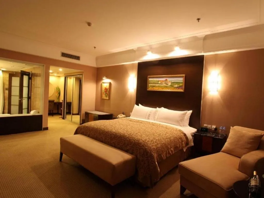 Bed in Dongying Blue Horizon Intenational Hotel