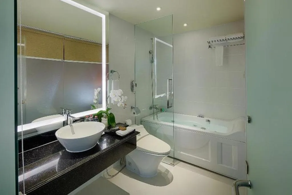 Grand Silverland Hotel