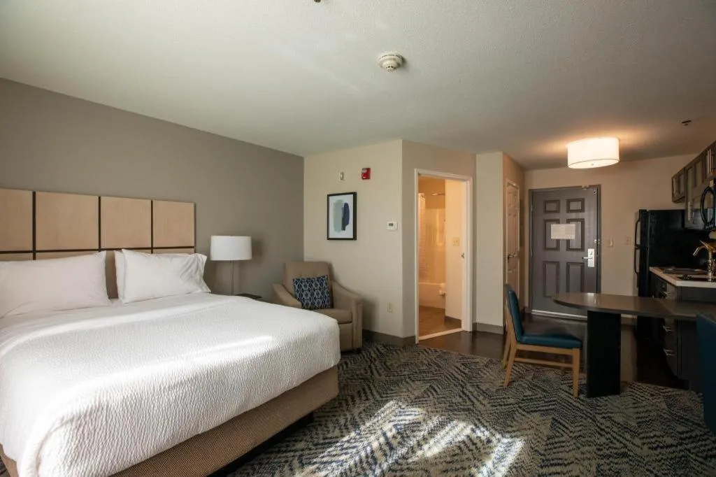 Bed in Candlewood Suites Saint Joseph By IHG