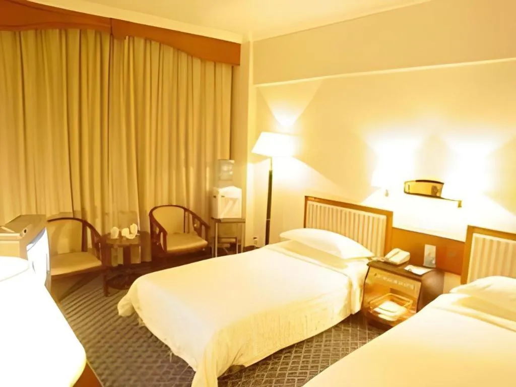 Bed in New Friendship Hotel