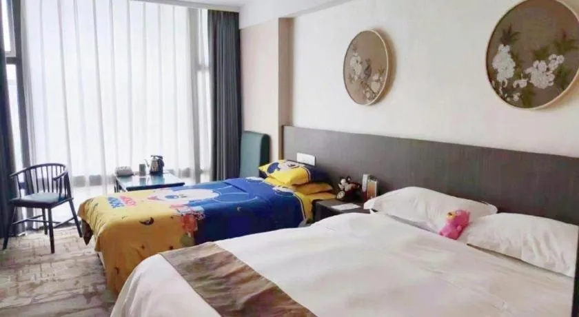 Bed in New Friendship Hotel