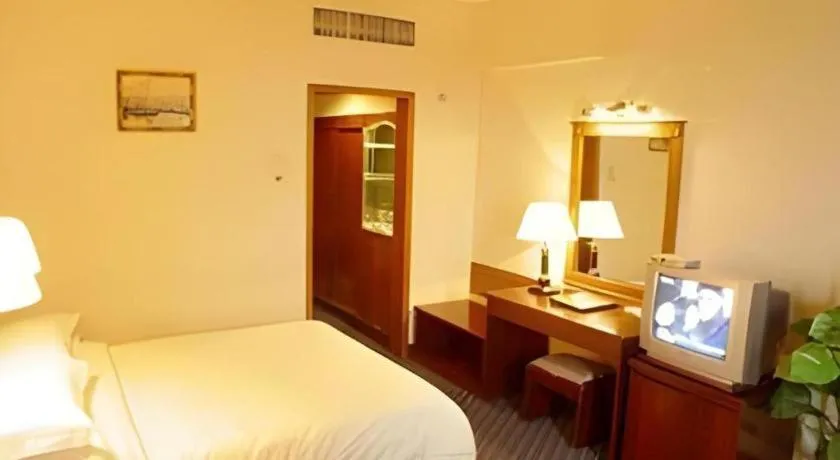 Bed in New Friendship Hotel