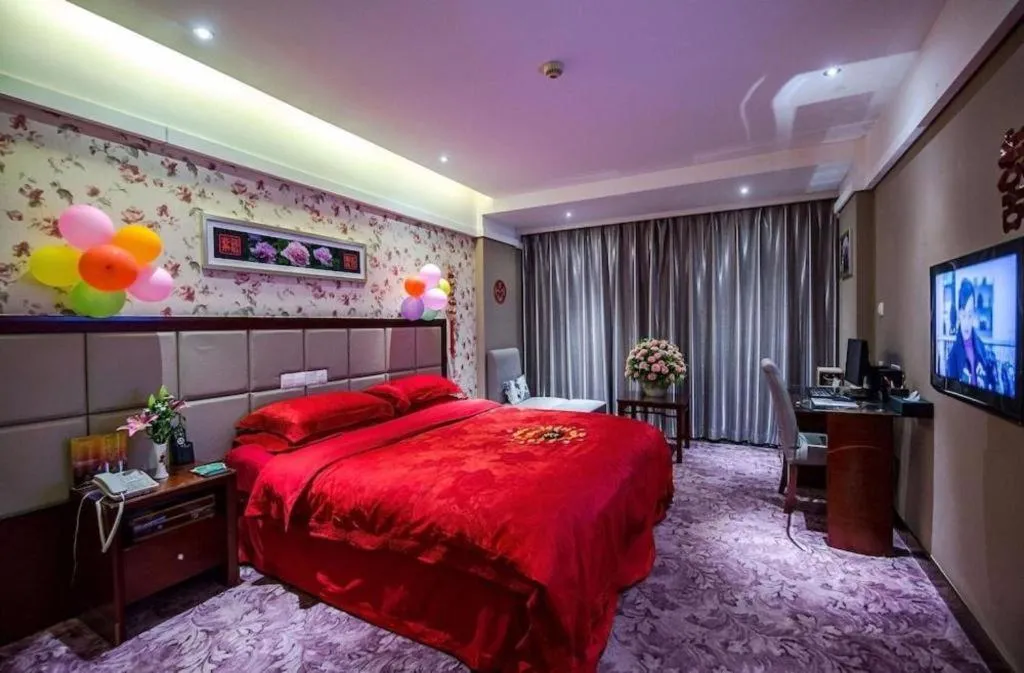 Bed in New Friendship Hotel