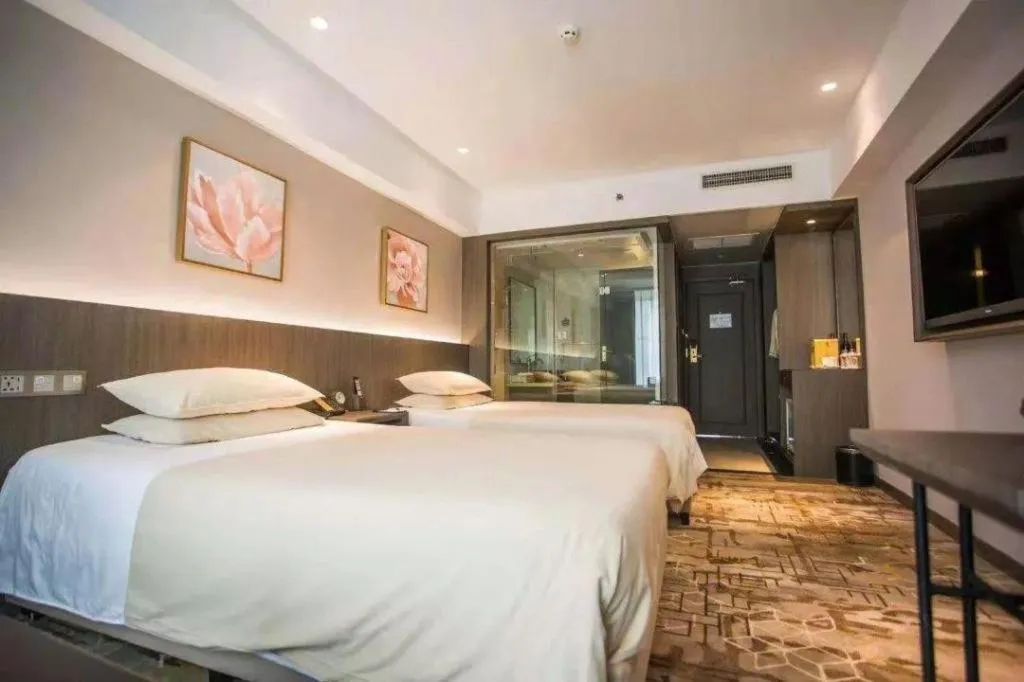 Bed in New Friendship Hotel