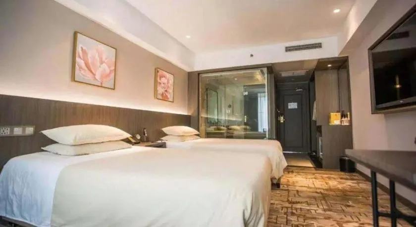 Bed in New Friendship Hotel