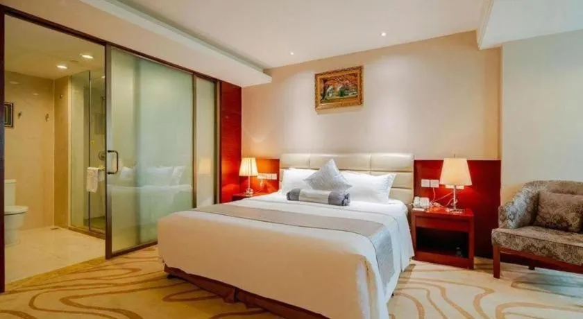 Bed in Chengdu Sovereign Hotel