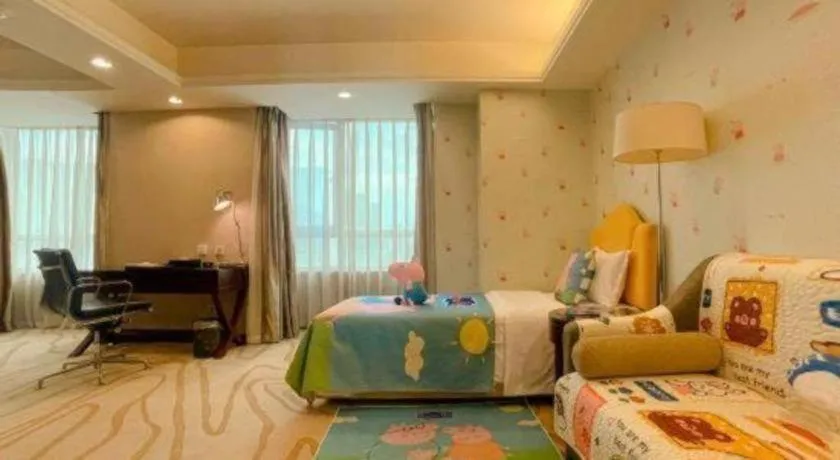 Bed in Chengdu Sovereign Hotel