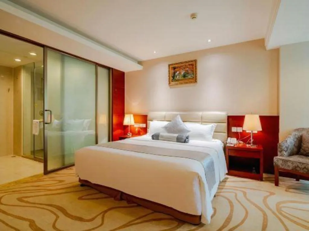 Bed in Chengdu Sovereign Hotel