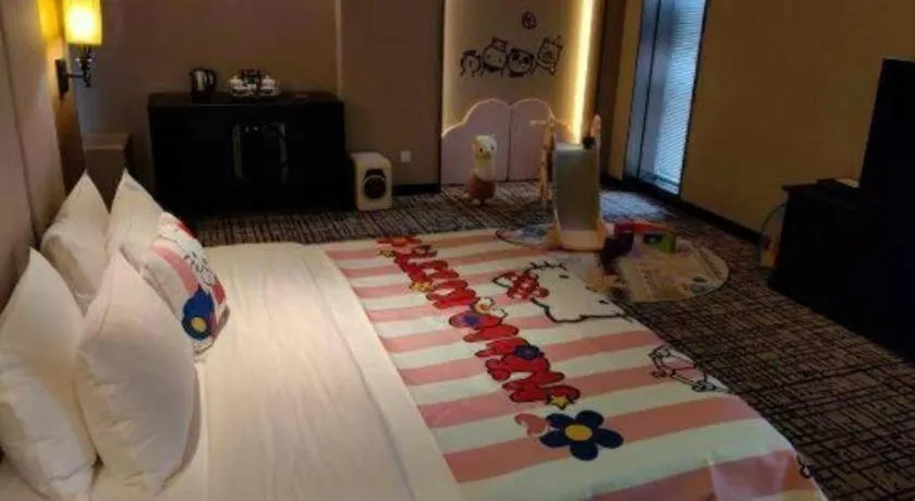 Bed in Green Westdon Hotel