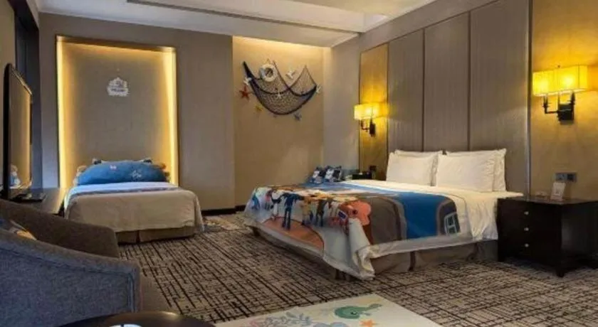 Bed in Green Westdon Hotel