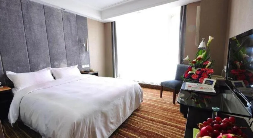 Bed in Green Westdon Hotel