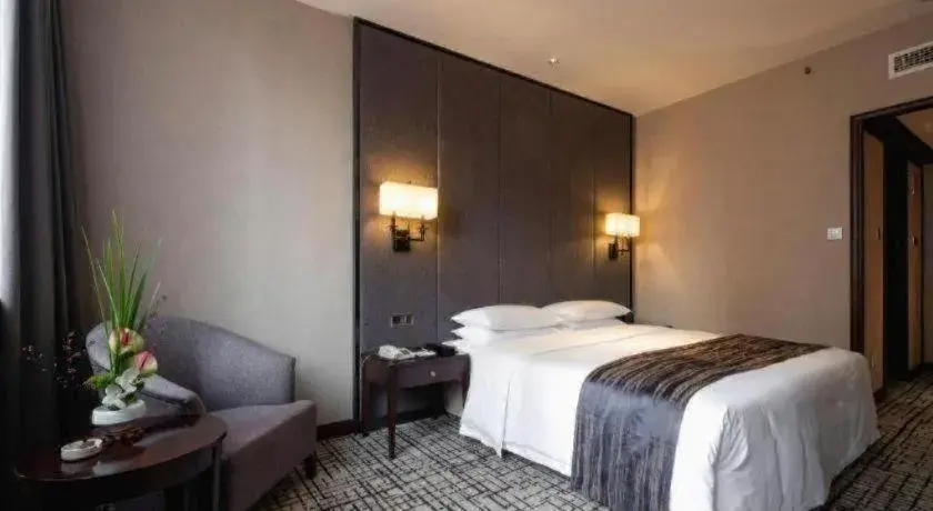 Bed in Green Westdon Hotel Bed in Green Westdon Hotel