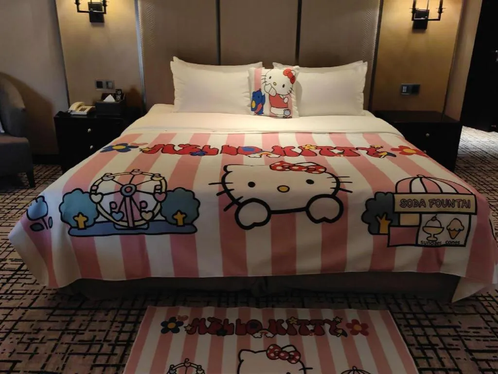 Bed in Green Westdon Hotel