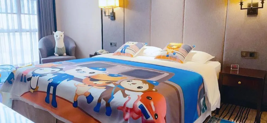 Bed in Green Westdon Hotel