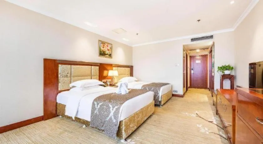 Bed in Chongqing River Romance Hotel