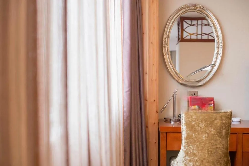 Chongqing River Romance Hotel