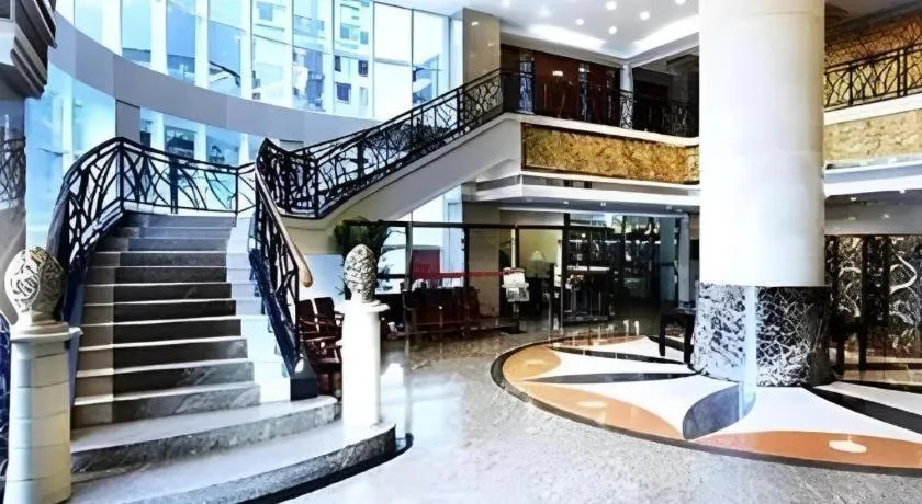 Chongqing River Romance Hotel