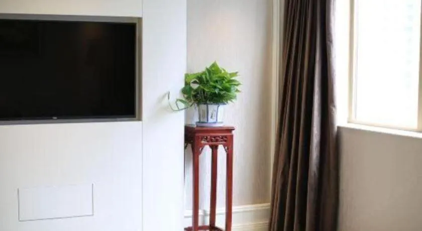 Chongqing River Romance Hotel