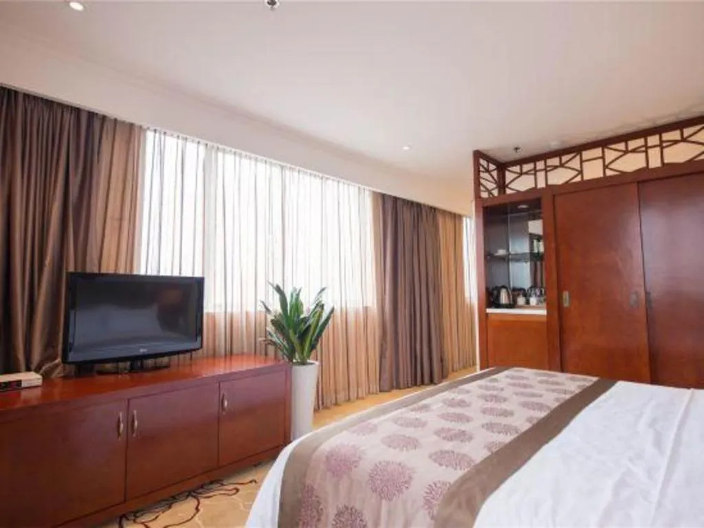 Bed in Chongqing River Romance Hotel
