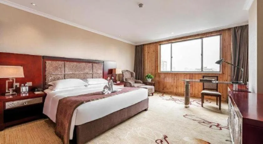 Bed in Chongqing River Romance Hotel