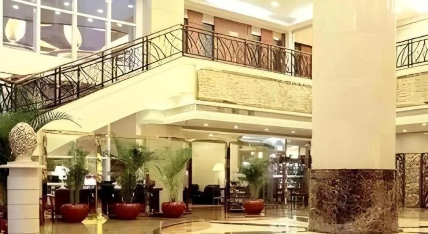 Chongqing River Romance Hotel