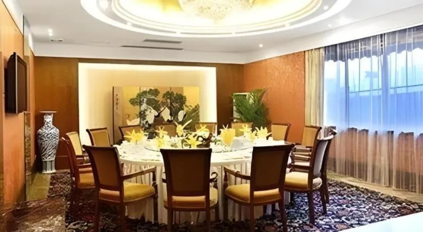 Chongqing River Romance Hotel