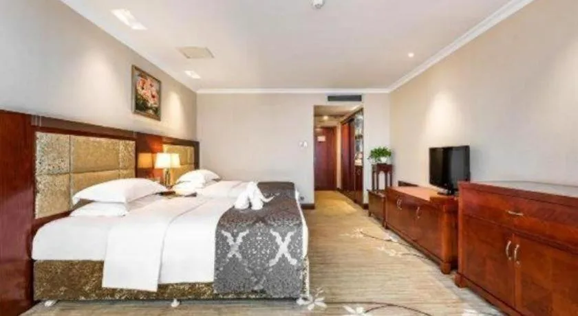 Bed in Chongqing River Romance Hotel