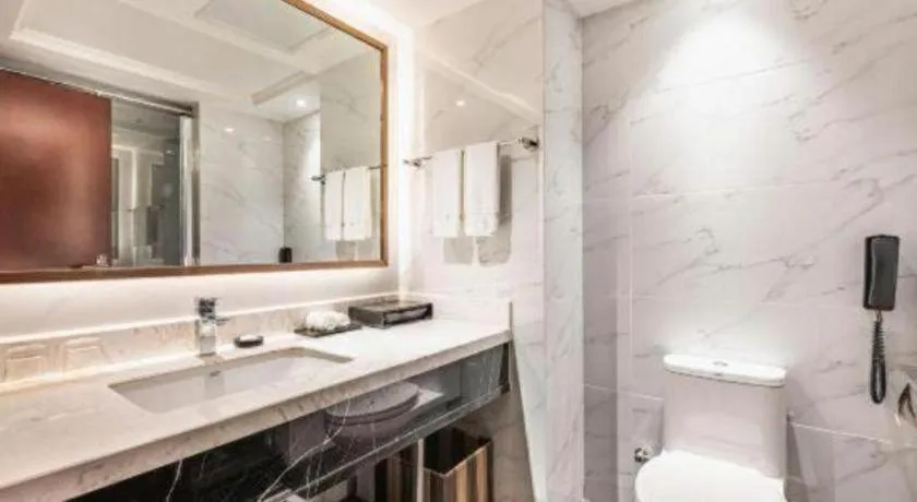 Chongqing River Romance Hotel