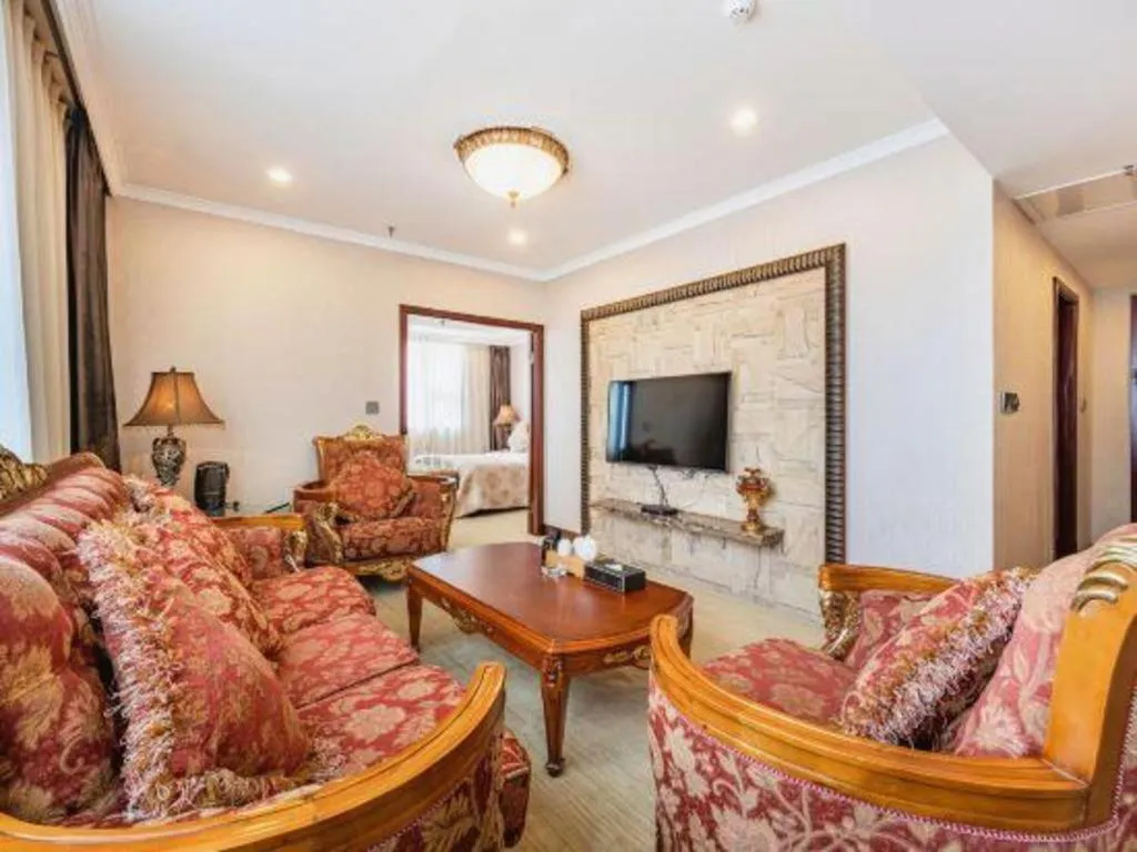 Chongqing River Romance Hotel