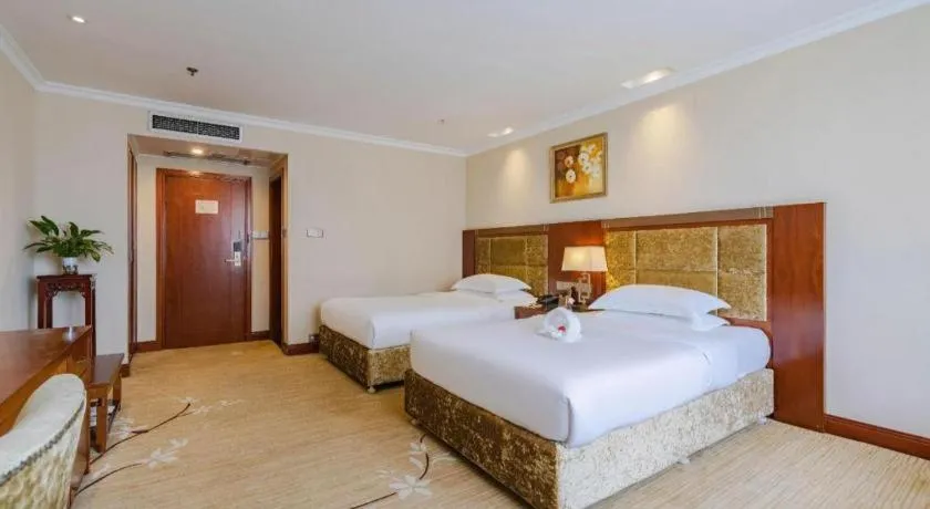 Bed in Chongqing River Romance Hotel