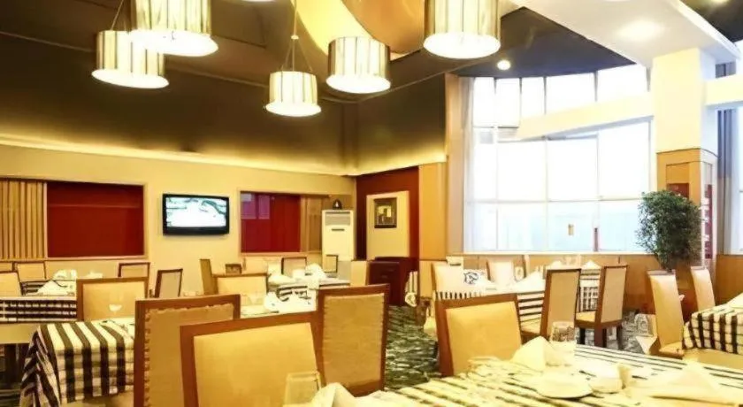 Chongqing River Romance Hotel