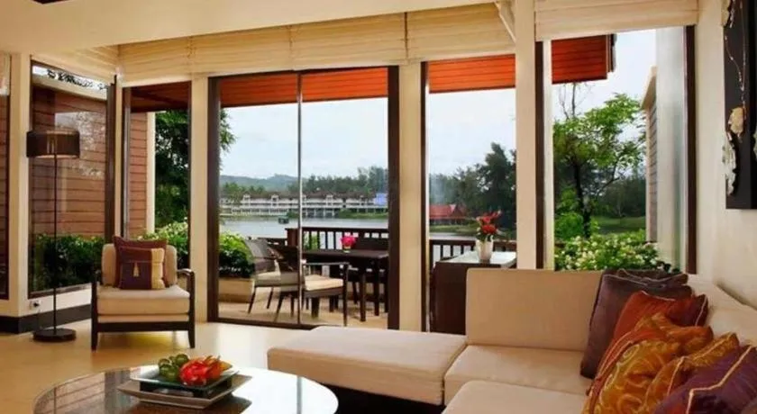 Dusit Thani Laguna Pool Villa