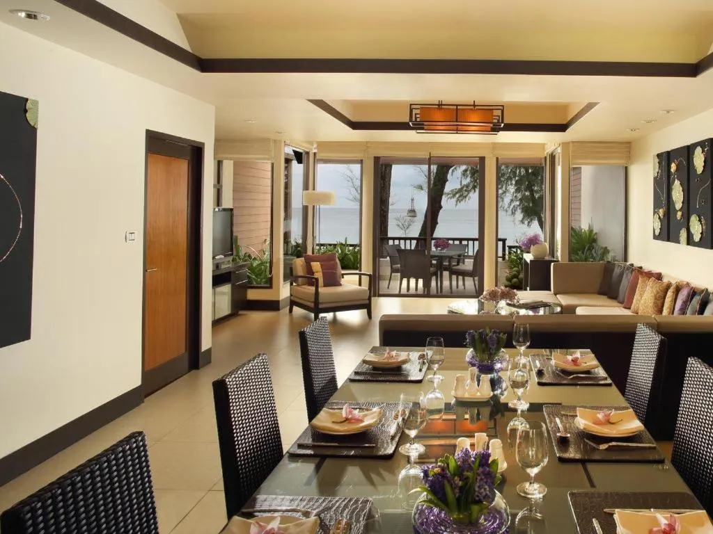 Dusit Thani Laguna Pool Villa