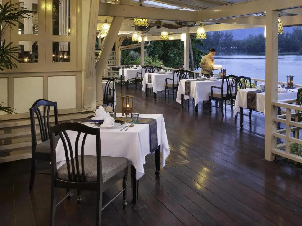 Dusit Thani Laguna Pool Villa