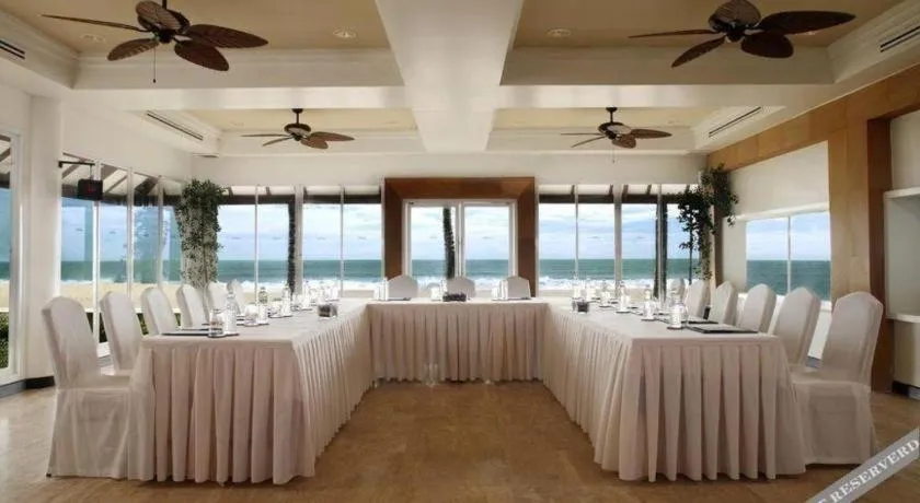 Dusit Thani Laguna Pool Villa