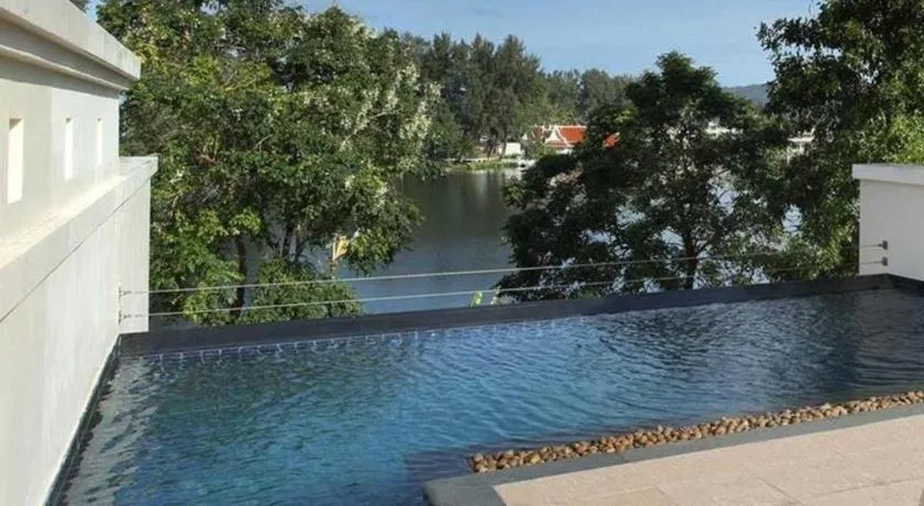 Dusit Thani Laguna Pool Villa