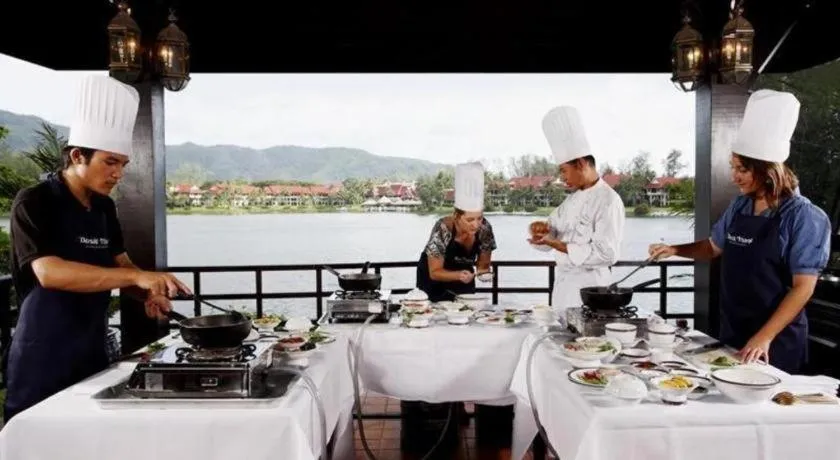 Dusit Thani Laguna Pool Villa