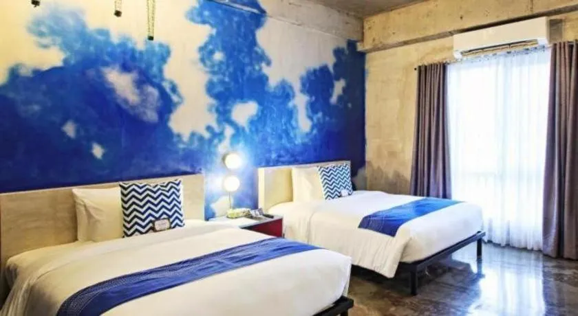 The Henry Hotel Cebu - Multi-use Hotel