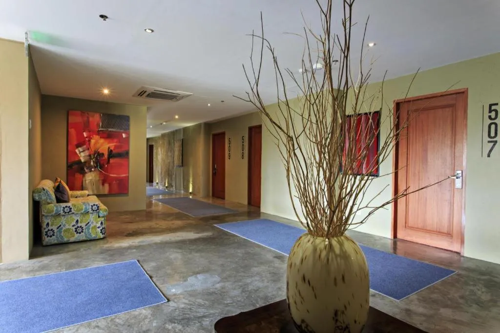 The Henry Hotel Cebu - Multi-use Hotel