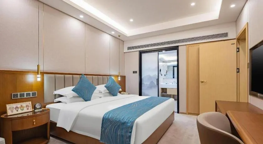 Bed in Yichang Three Gorges Project Hotel