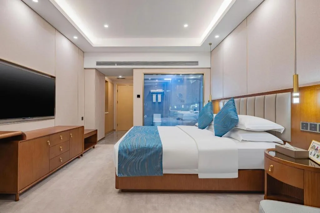 Bed in Yichang Three Gorges Project Hotel